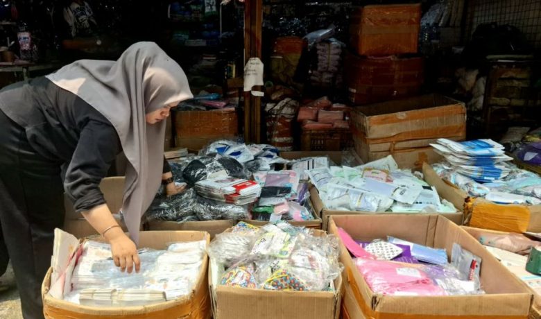 Harga Masker di Pasar Asemka Tembus Rp35 Ribu, Stok Pedagang Eceran Ludes Sehari