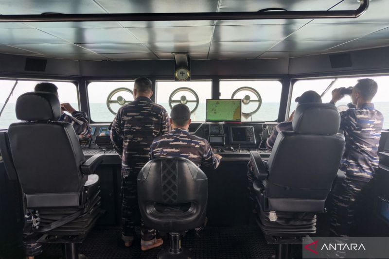 Seskab Teddy: Presiden Prabowo Instruksikan KSAL Terjunkan 11 Kapal Cari Jurnalis Hilang