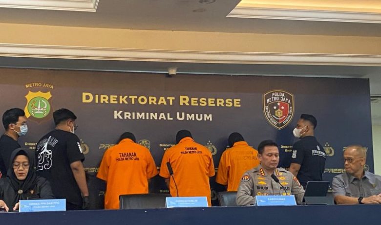 Polda Metro Tetapkan 3 Tersangka Tewasnya Pedagang Cermin Bambang Setiawan