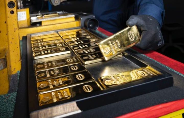 Harga Emas Dunia Naik 1,6% ke USD4.182/Troy Ons