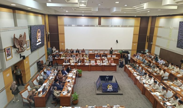Biaya Haji 2027 Disepakati Rp98,4 Juta per Jemaah, Ditanggung Calhaj Rp54,6 Juta