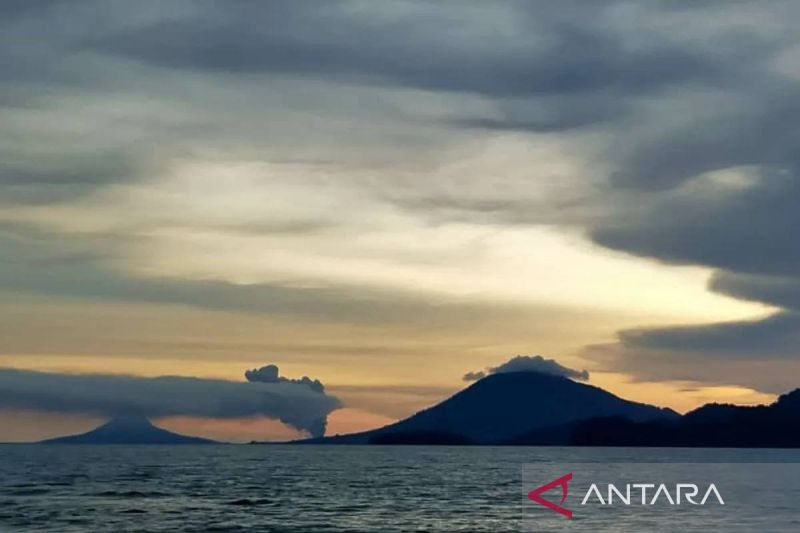 Gunung Anak Krakatau Erupsi 31 Kali pada 5–9 Oktober