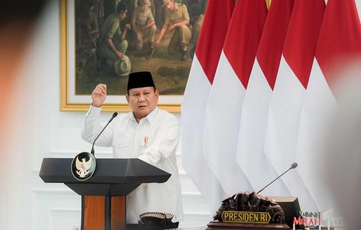 Presiden Prabowo Apresiasi TNI-Polri dan Petugas Pemadam Karhutla