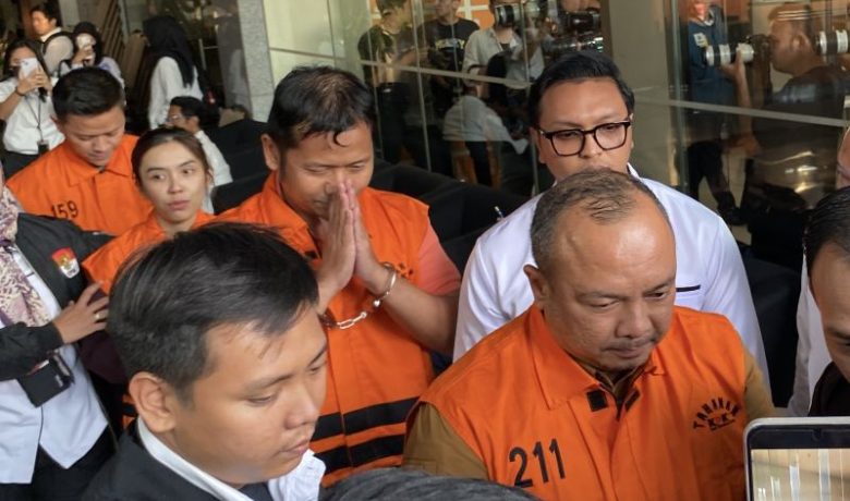 KPK Tahan 5 Orang terkait OTT BNPB