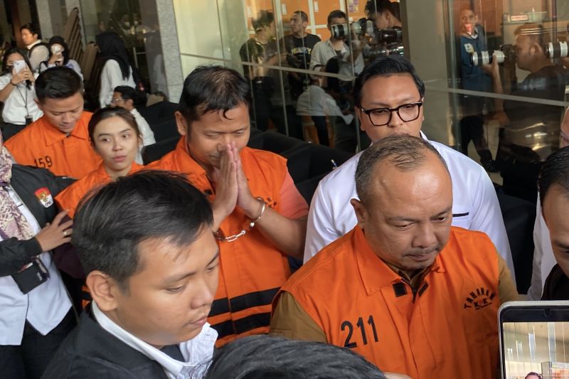 KPK Tahan 5 Orang terkait OTT BNPB