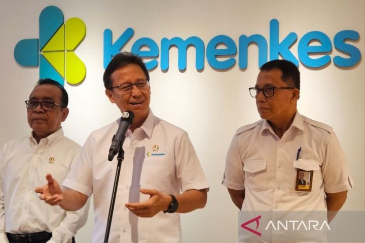 Menkes Imbau Kelompok Rentan Hindari Keluar Rumah saat Kabut Asap