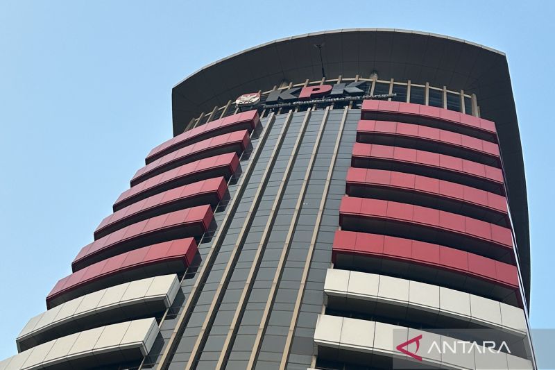 KPK Tangkap Bupati Klaten Hamenang Wajar Ismoyo