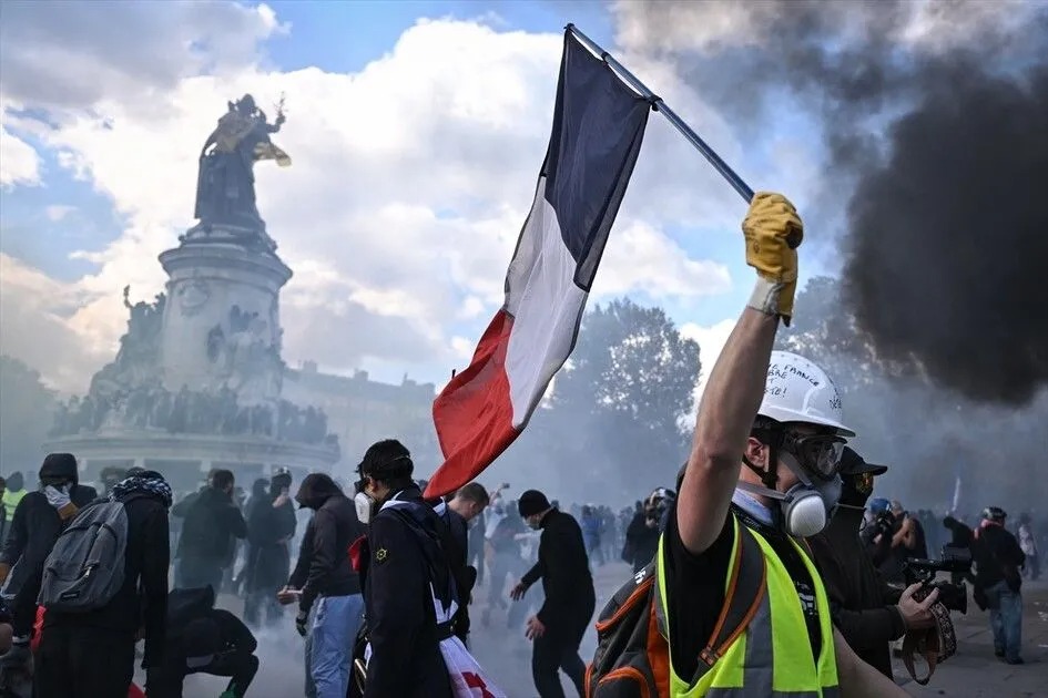 Aksi Protes Nasional Prancis Meluas, Demonstran Jarah Pertokoan di Lyon