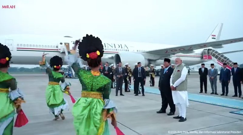 Key Discussion: Mendarat di Jakarta, PM Modi Dikawal Jet Tempur dan Disambut dengan Tarian