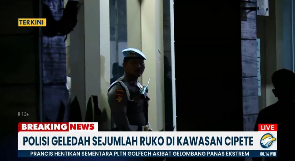 Berhasil Buka Akses Masuk Ruko – Penyidik Kortas Tidpikor Mulai Lakukan Penggeledahan