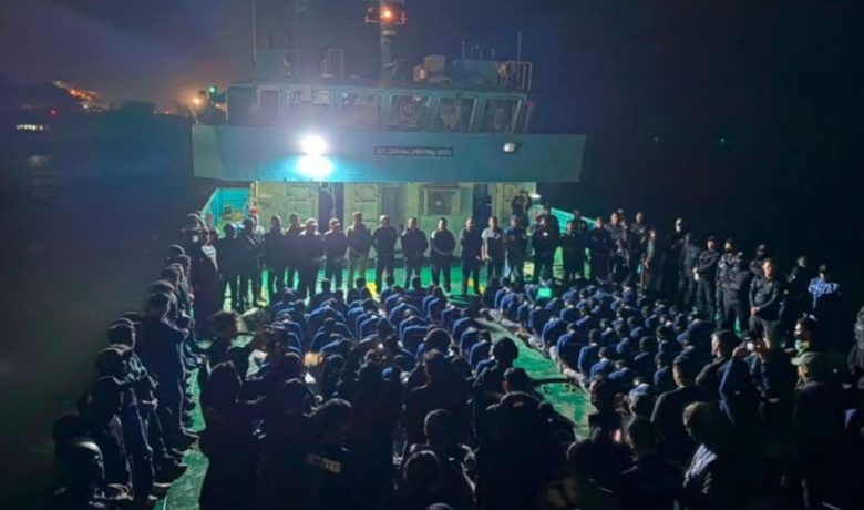Latest Program: 115 Napi Berisiko Tinggi dari Lapas Surabaya Dipindah ke Nusakambangan