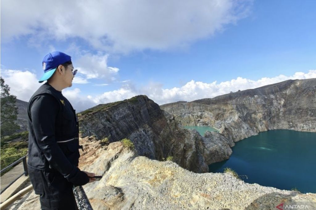 Badan Geologi: Longsor di Tebing Kelimutu Tak Terkait Aktivitas Vulkanik