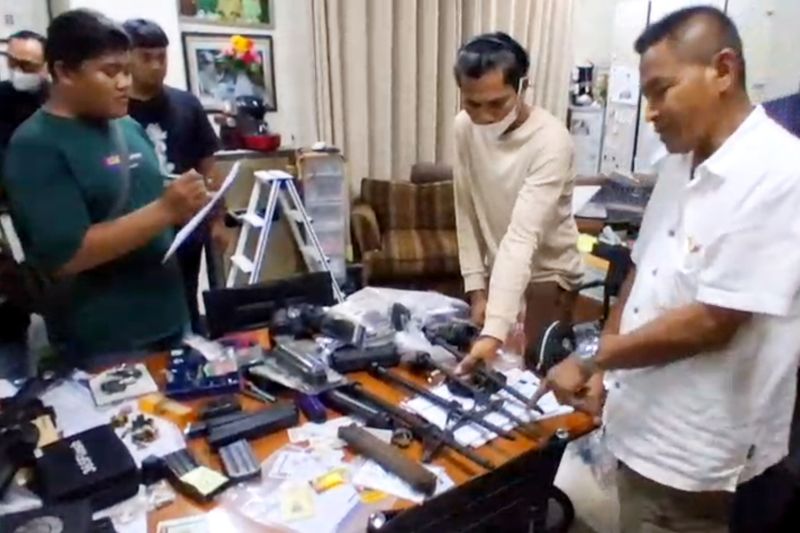 Kronologi Temuan 995 Senjata Api di Sekolah Swasta Jaksel