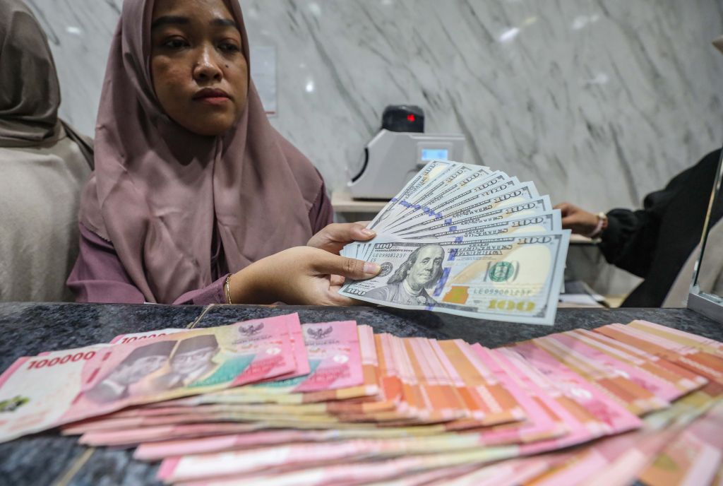 Rupiah Hari Ini Menguat ke Rp17.755/USD, Simak Sentimennya