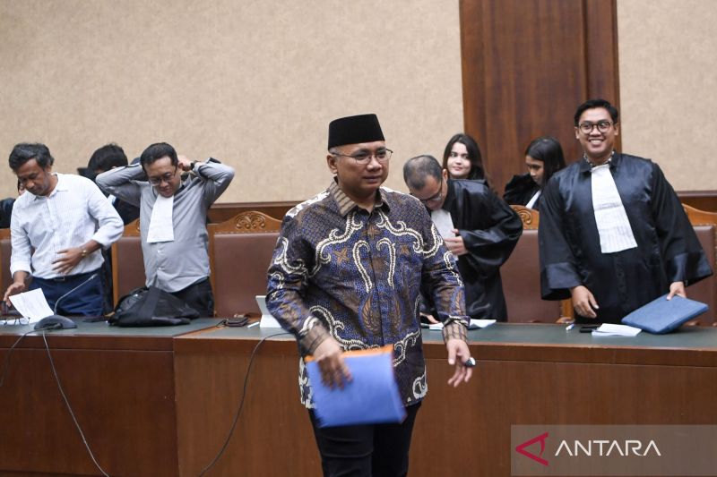 Hakim Tolak Pengalihan Tahanan Yaqut Menjadi Tahanan Rumah