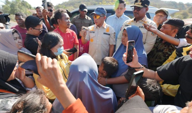 Korban Gempa NTT Gratis Cetak Ulang Dokumen Kependudukan