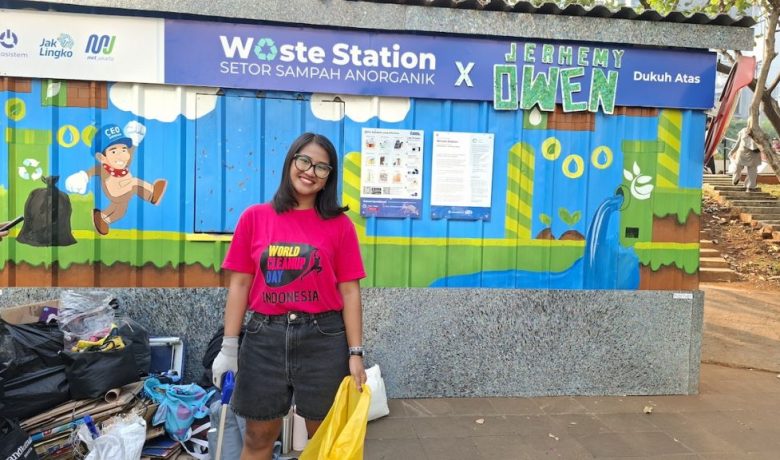 Intip Aksi Plogging di CFD Jakarta: Olahraga Sambil Pungut Sampah